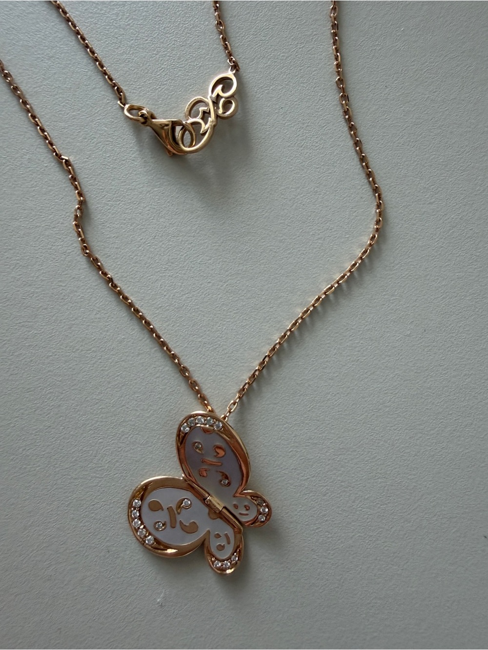 18K Korloff Paris Rose Gold Butterfly Necklace Mother of Pearl Diamond - Picture 3 of 7